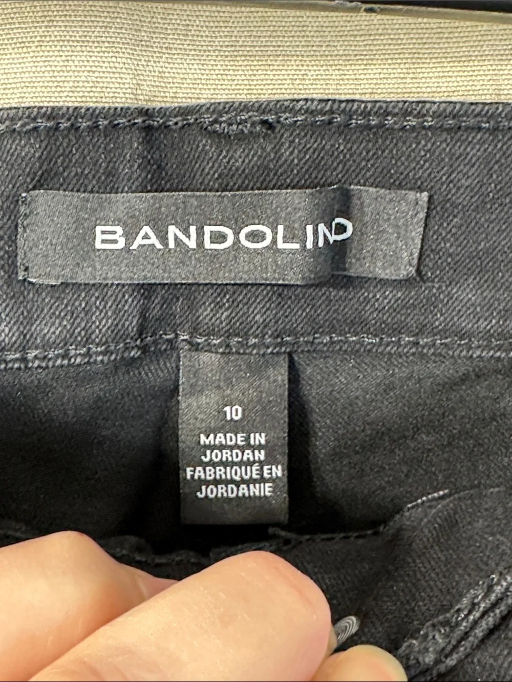 Bandolino Jeans Black Maddie Straight Leg in Size 10 ‎ NWT